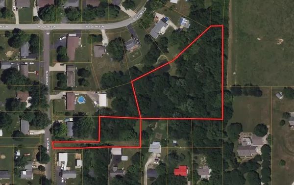 $68,999 | 2004 Blossom Lane, Georgetown, IN 47122