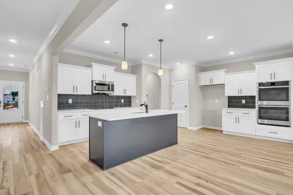 $489,900 | 653 Woodrush Drive, Clarksville, TN 37040