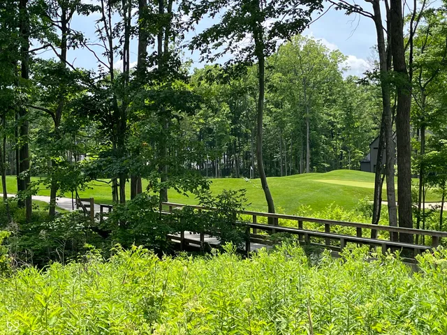 $649,900 | 10379 Dartmoor Way, Zionsville, IN 46077