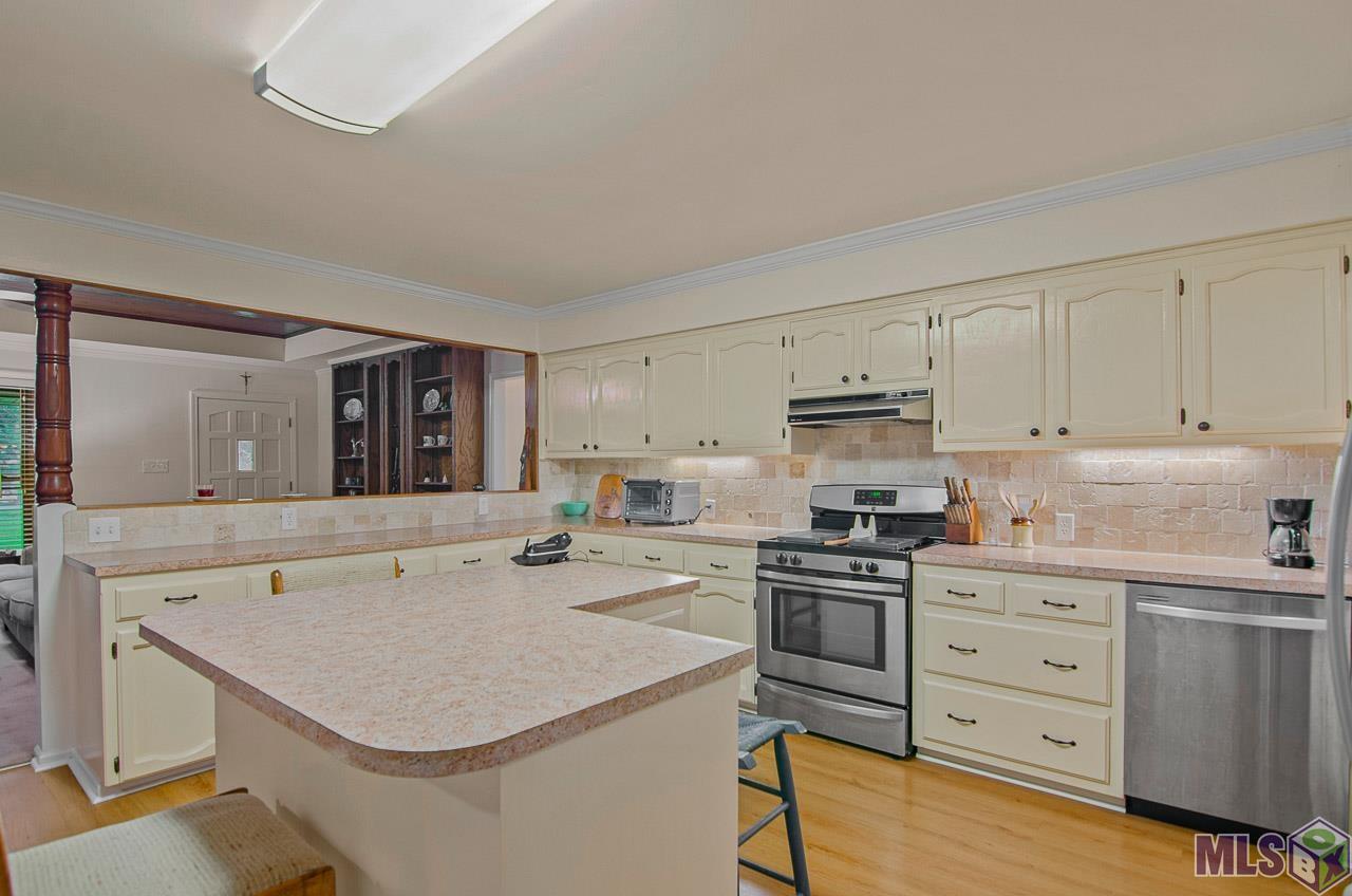 18057 Manchac Acres Road Prairieville, LA 70769 - Photo 5 of 19 Gallery Image 5