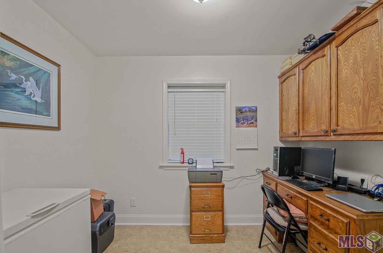 18057 Manchac Acres Road Prairieville, LA 70769 - Photo 7 of 19 Office