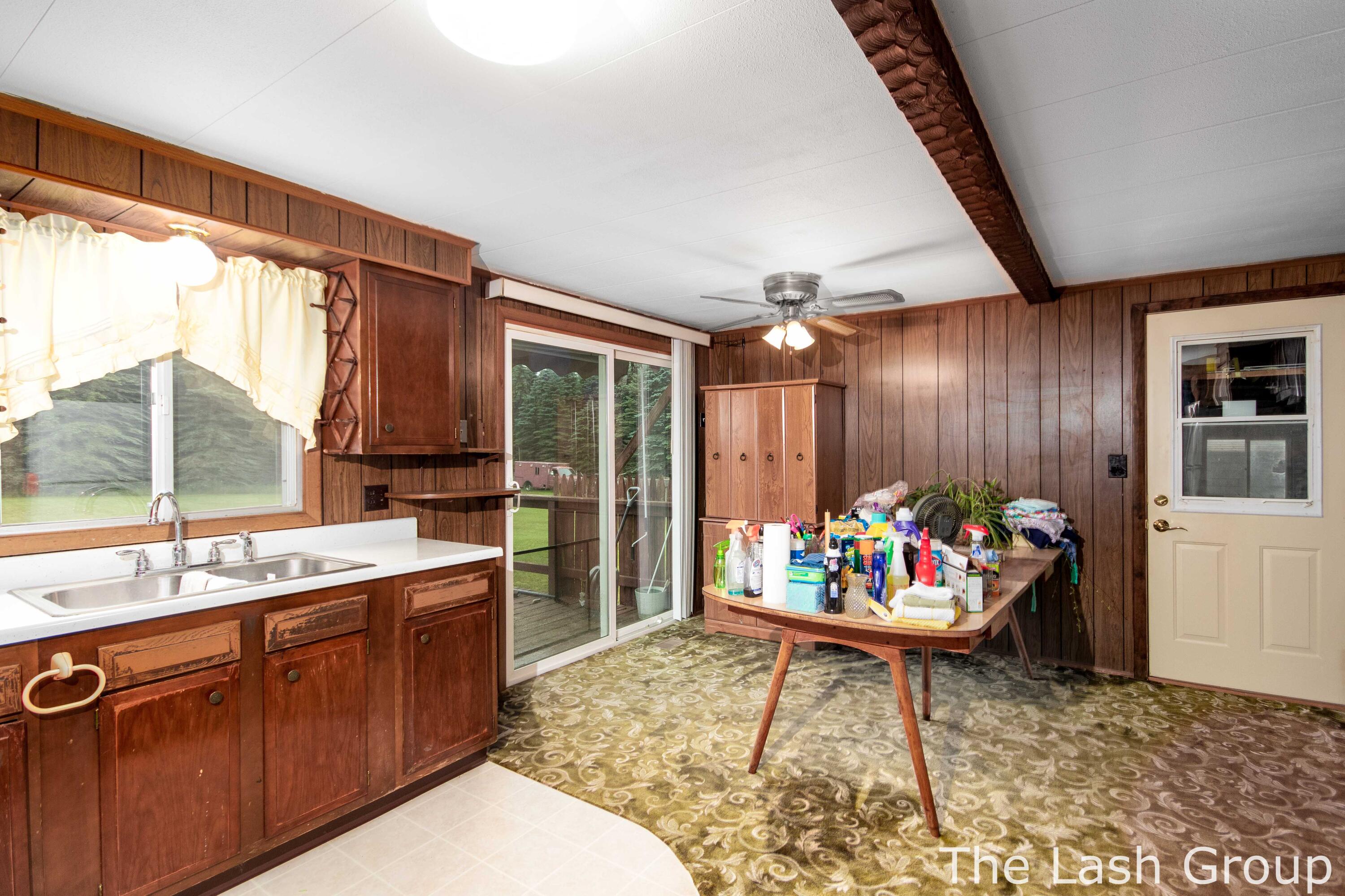 21387 West 6 Mile Road Reed City, MI 49677 - Photo 13 of 31 21387 6 Mile-27
