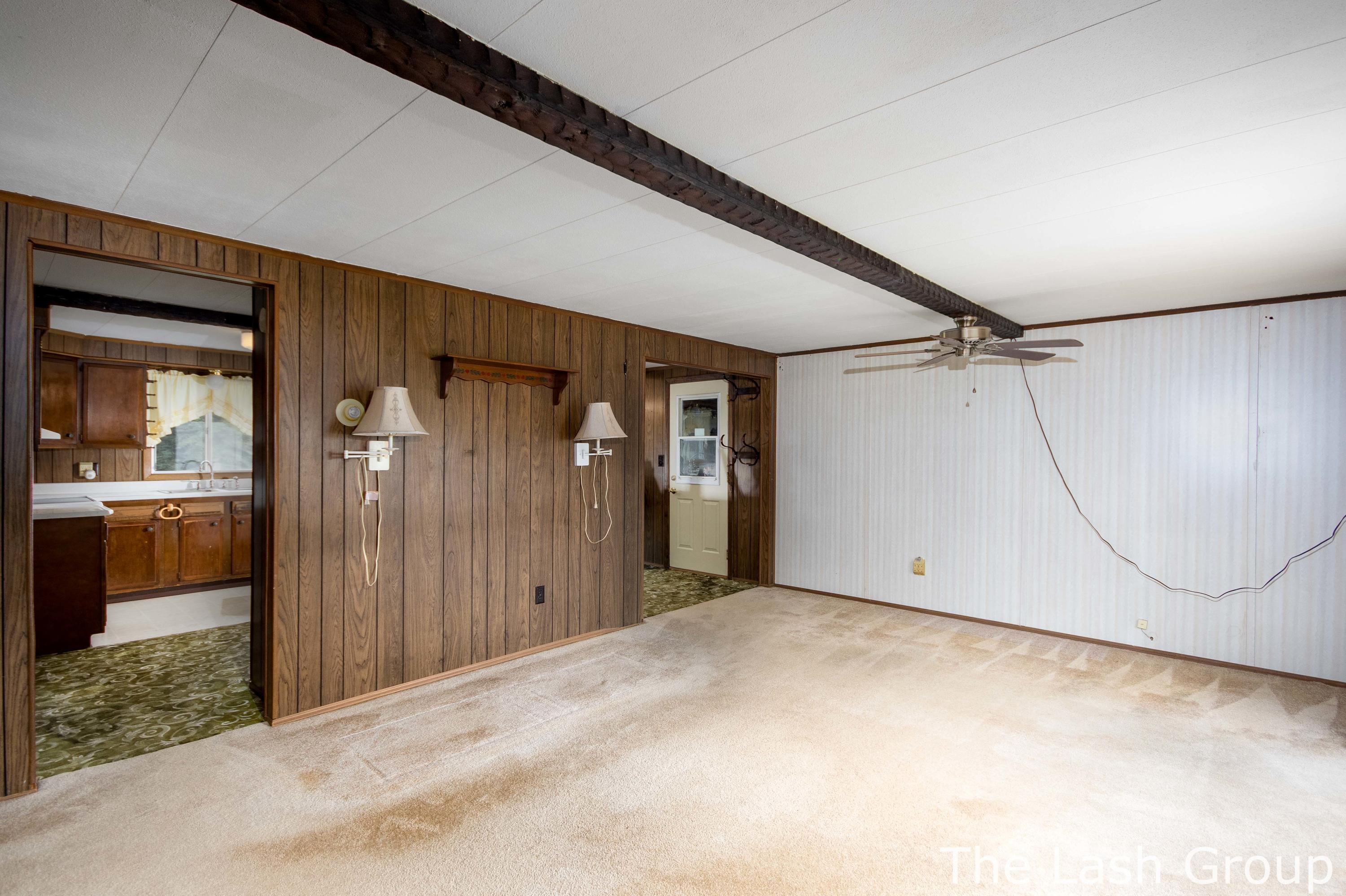21387 West 6 Mile Road Reed City, MI 49677 - Photo 17 of 31 21387 6 Mile-23