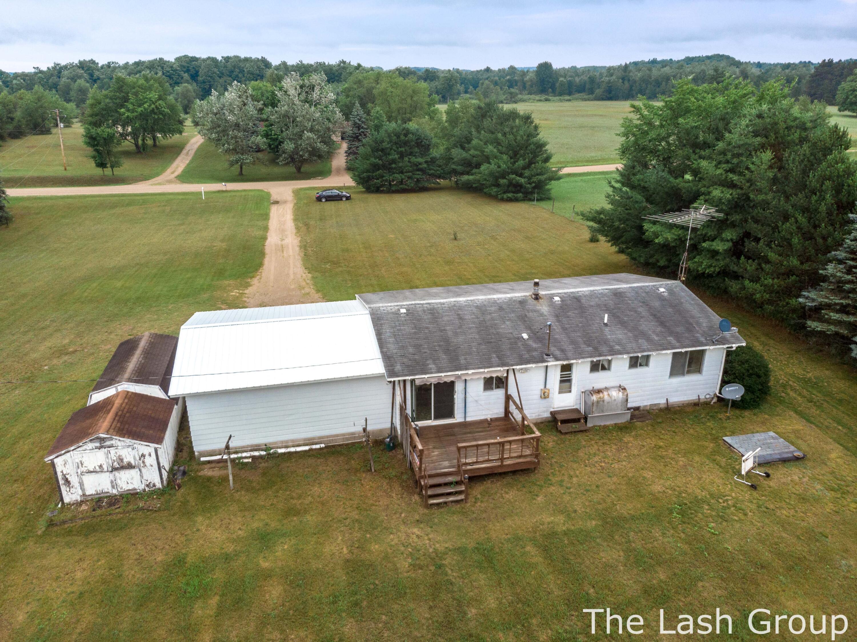 21387 West 6 Mile Road Reed City, MI 49677 - Photo 23 of 31 21387 6 Mile-17