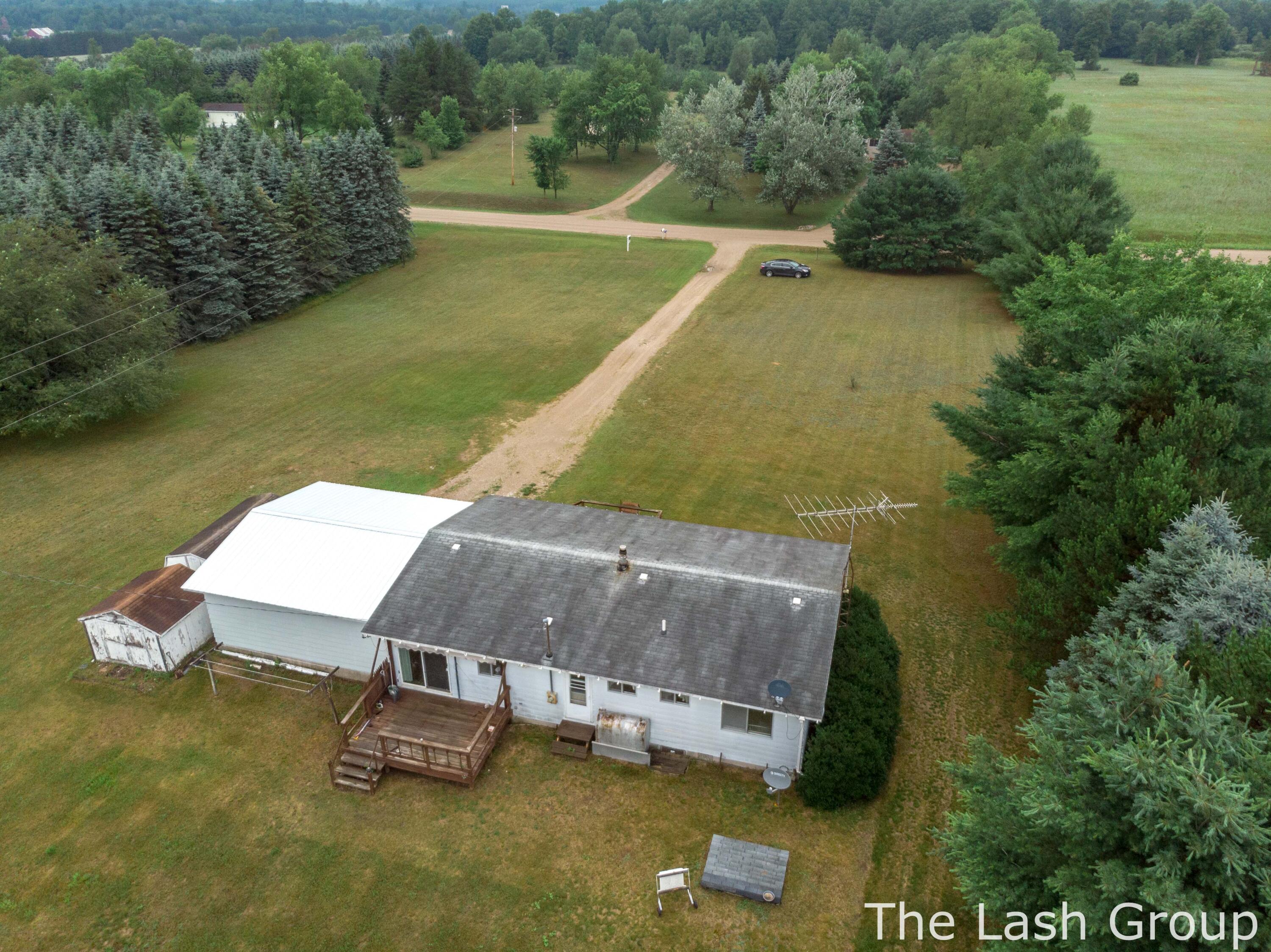 21387 West 6 Mile Road Reed City, MI 49677 - Photo 24 of 31 21387 6 Mile-18