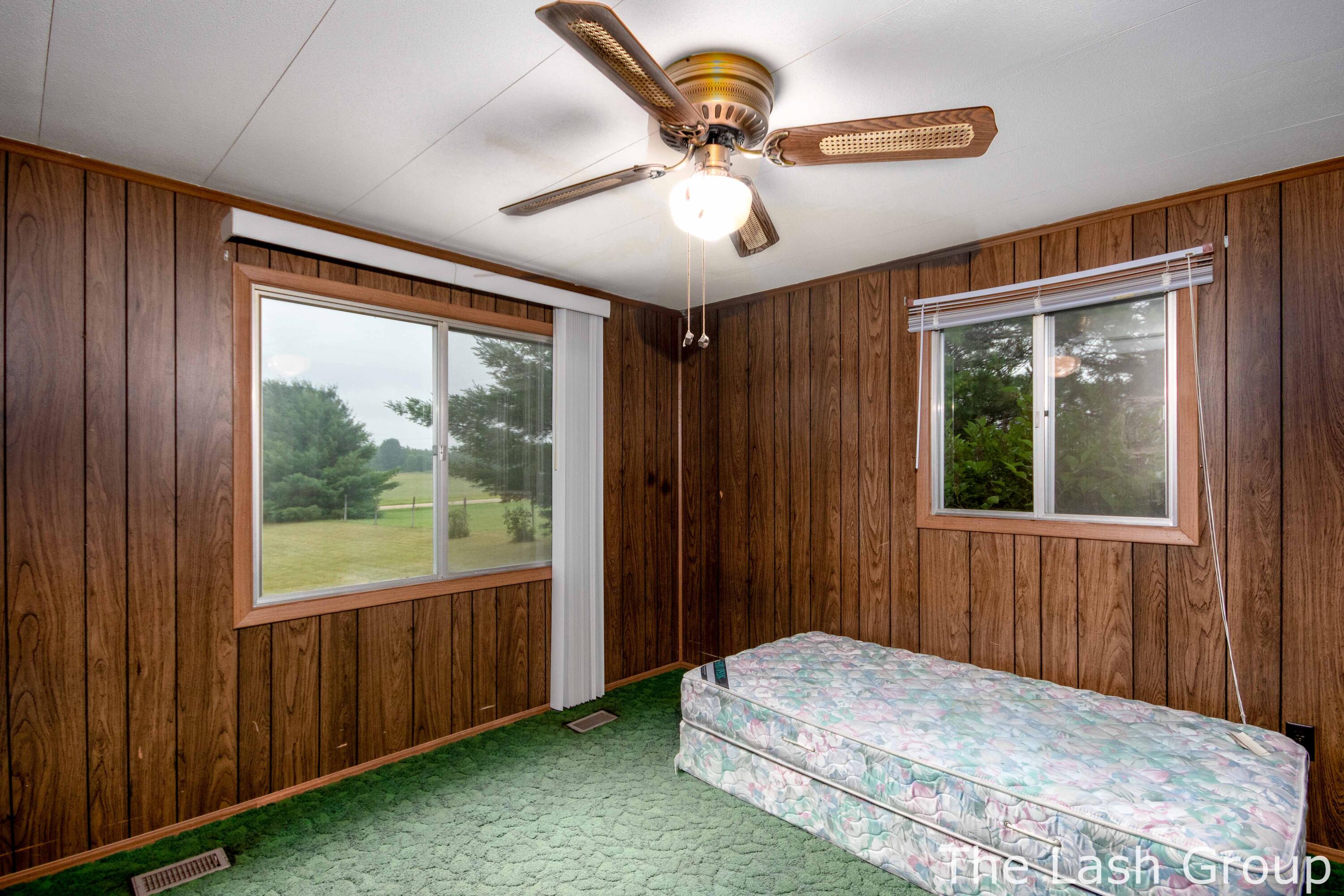 21387 West 6 Mile Road Reed City, MI 49677 - Photo 5 of 31 21387 6 Mile-36