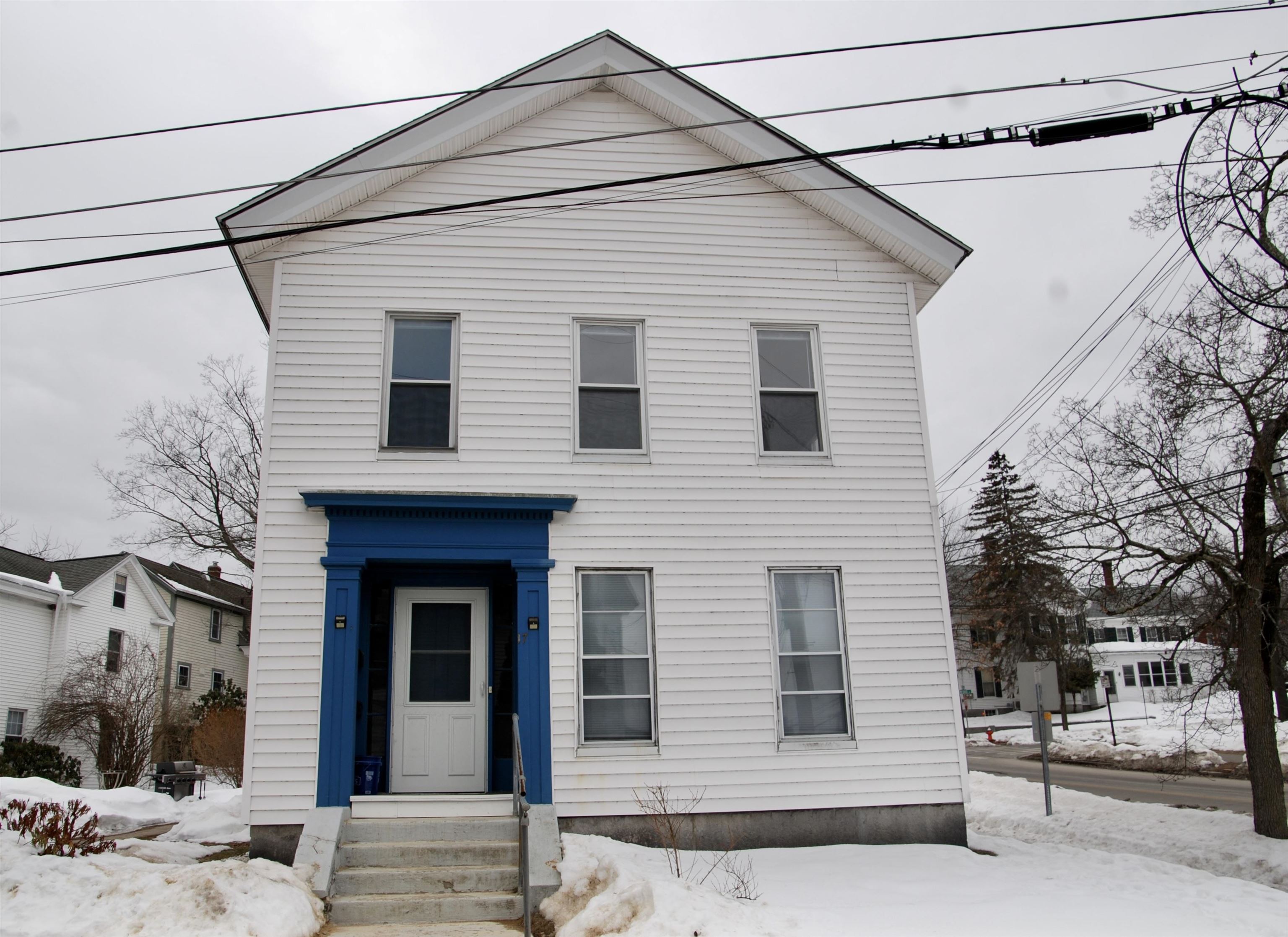 17 Hanover Street Concord, NH 03301 - Photo 1 of 18