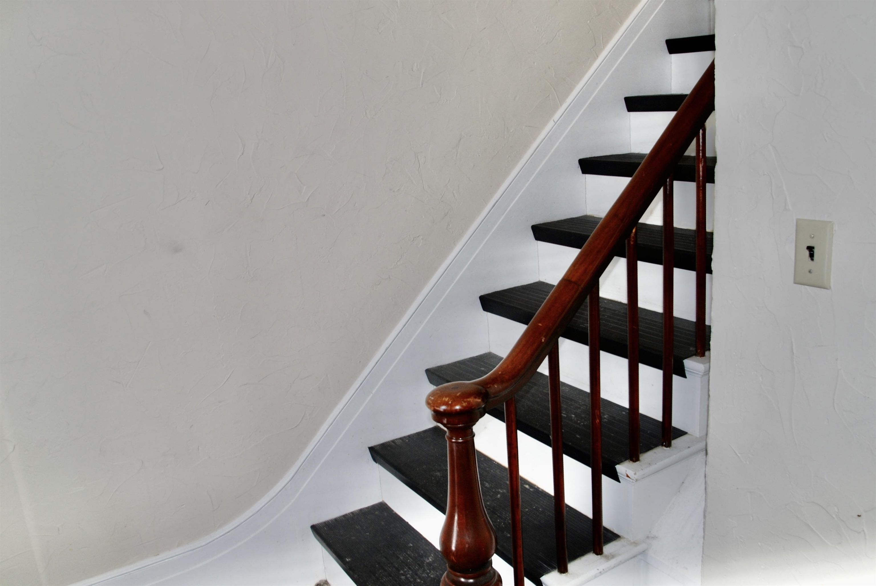 17 Hanover Street Concord, NH 03301 - Photo 2 of 18