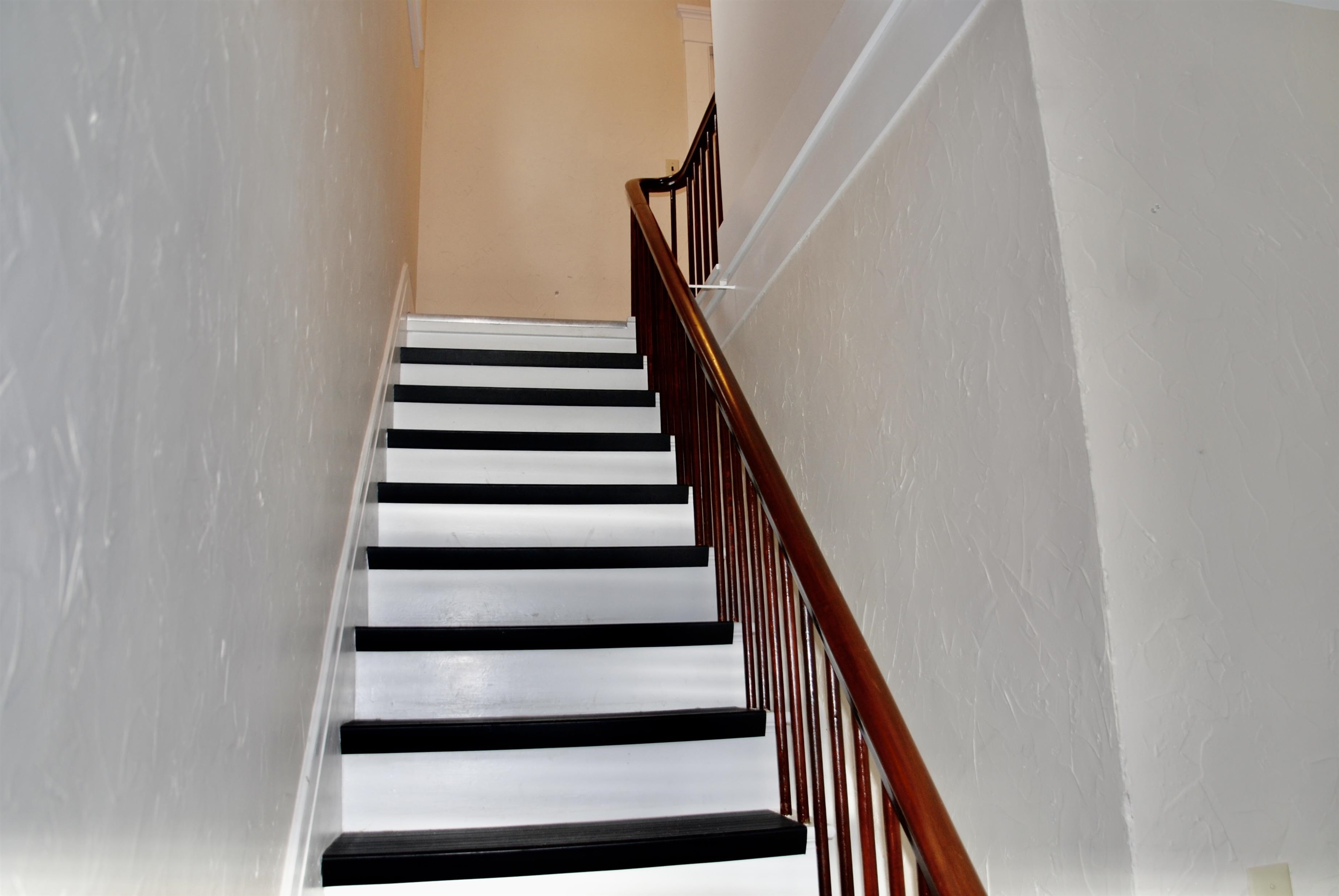 17 Hanover Street Concord, NH 03301 - Photo 3 of 18