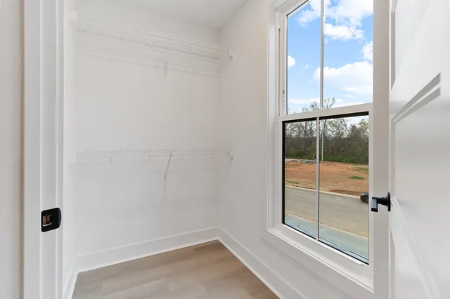 $2,195 | 9 Holland Park, Clarksville, TN 37043