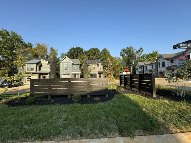 $2,195 | 9 Holland Park, Clarksville, TN 37043