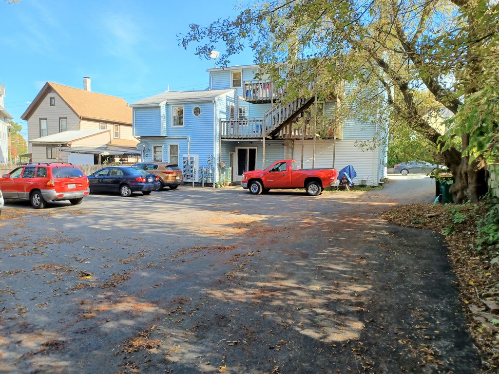 231 Greene Street Woonsocket, RI 02895 - Photo 3 of 19