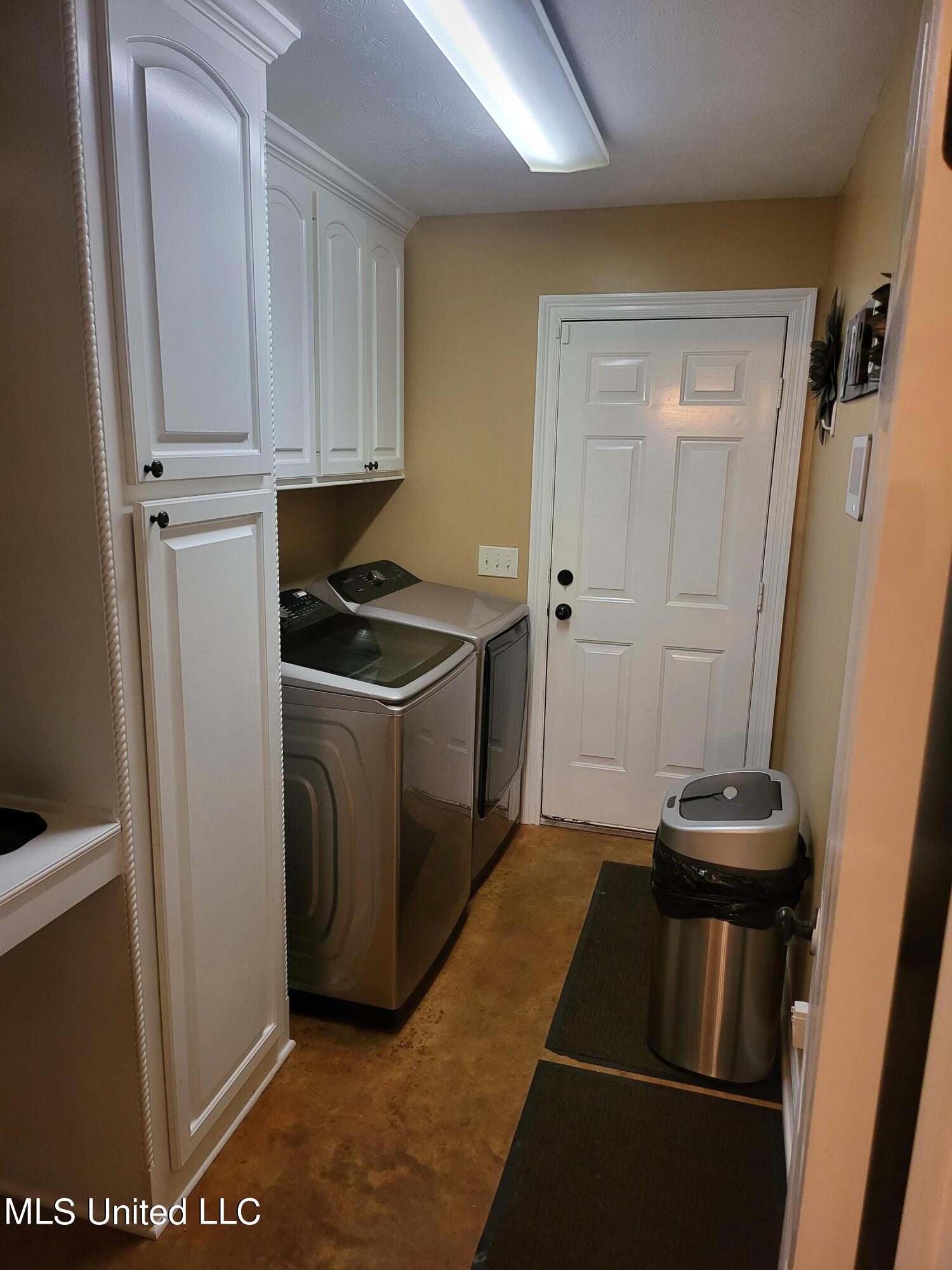 177 Copper Ridge Lane Florence, MS 39073 - Photo 16 of 32 20220917_104502