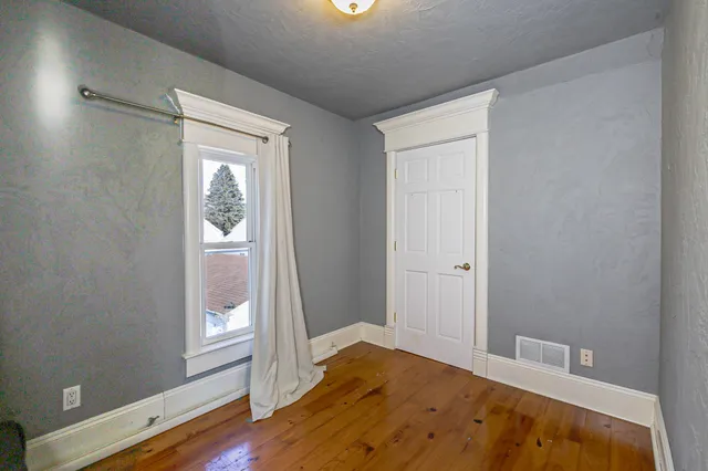 $167,500 | 1424 East College Avenue, Appleton, WI 54915