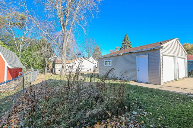 $167,500 | 1424 East College Avenue, Appleton, WI 54915