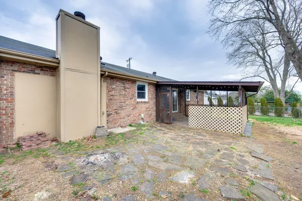 a view of a house with a outdoor space