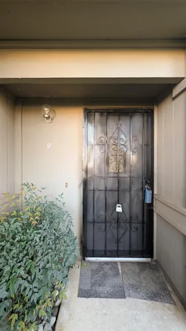 $210,000 | 4358 Greenholme Drive, Unit 9, Sacramento, CA 95842