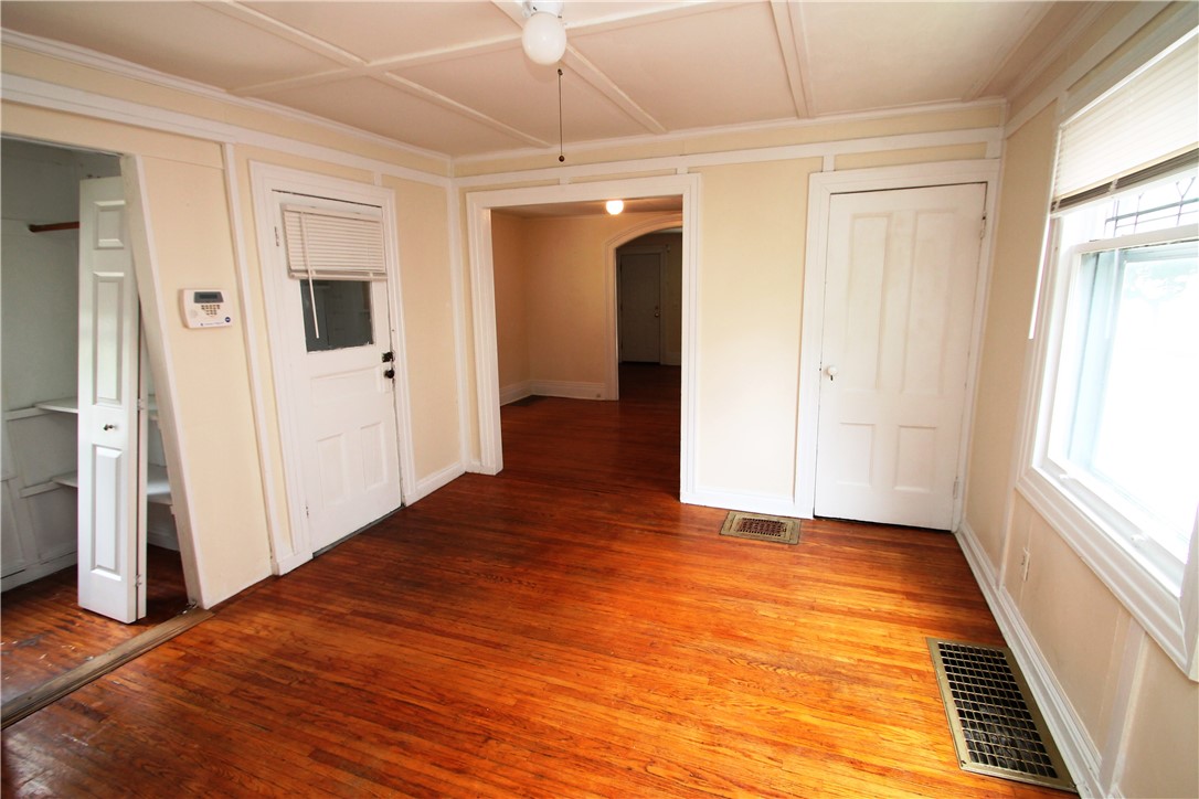 188-190 Cypress Street Rochester, NY 14620 - Photo 11 of 21