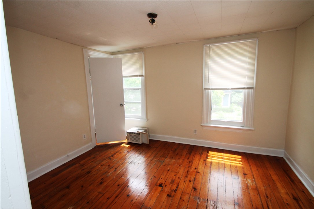 188-190 Cypress Street Rochester, NY 14620 - Photo 5 of 21