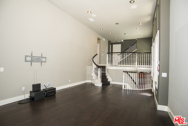 5701 Kiyot Way, Unit 2 Playa Vista, CA 90094 - Photo 3 of 44