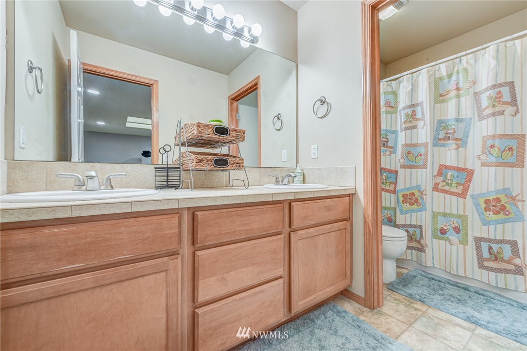 16119 40th Avenue Southeast Bothell, WA 98012 - Photo 28 of 33 Gallery Image 28