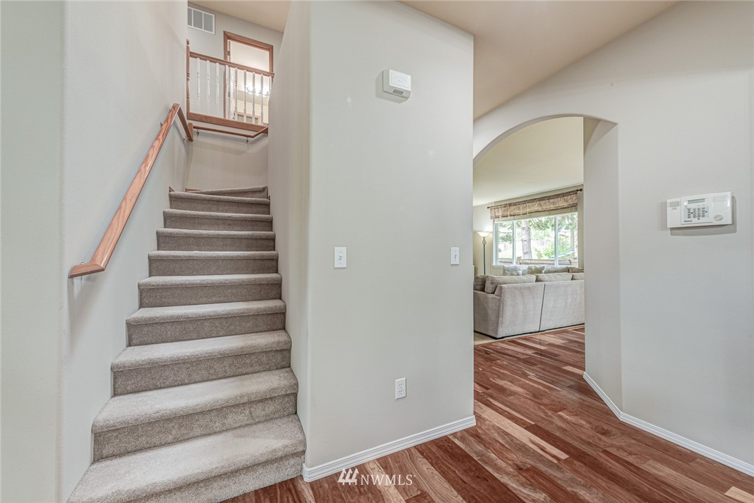 16119 40th Avenue Southeast Bothell, WA 98012 - Photo 8 of 33 Gallery Image 8