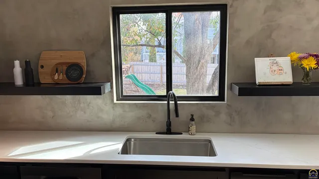 $399,000 | 3502 Southwest Stonybrook Drive, Topeka, KS 66614