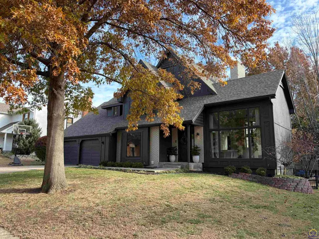 $399,000 | 3502 Southwest Stonybrook Drive, Topeka, KS 66614