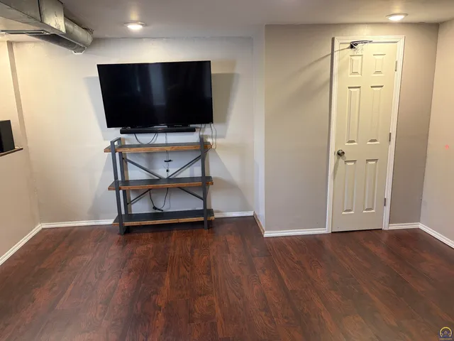 $399,000 | 3502 Southwest Stonybrook Drive, Topeka, KS 66614