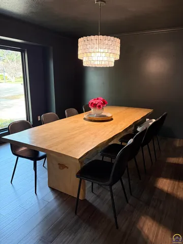 $399,000 | 3502 Southwest Stonybrook Drive, Topeka, KS 66614