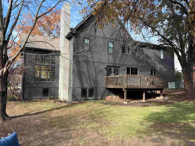 $399,000 | 3502 Southwest Stonybrook Drive, Topeka, KS 66614