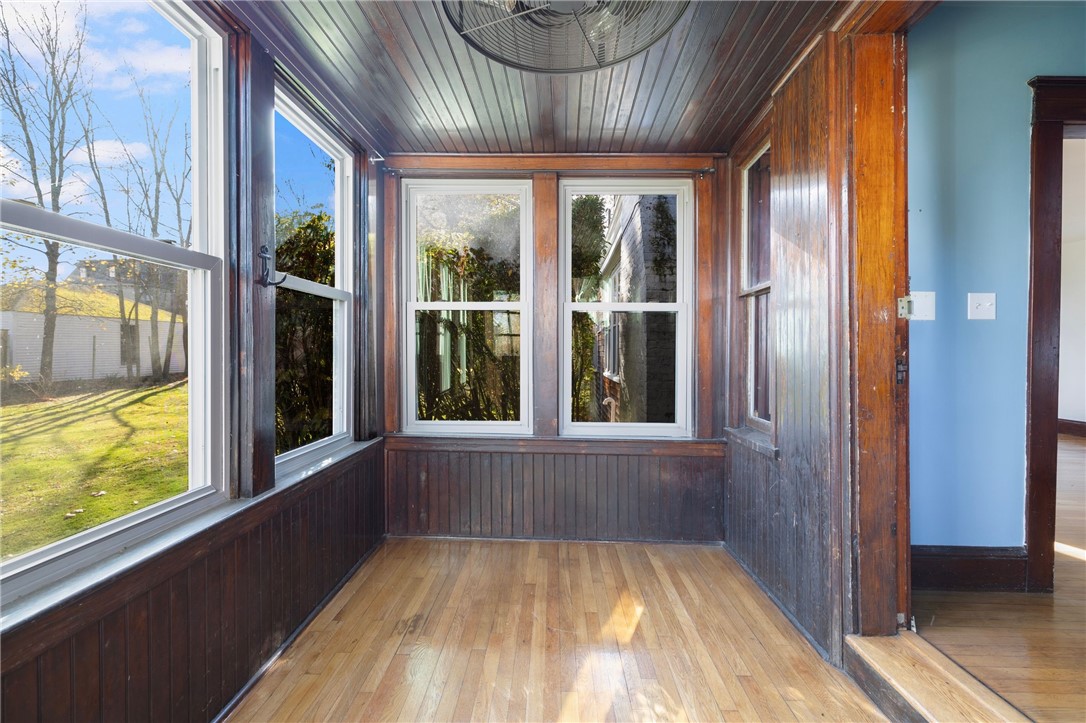 31 Cranston Avenue, Unit 3 Newport, RI 02840 - Photo 12 of 44