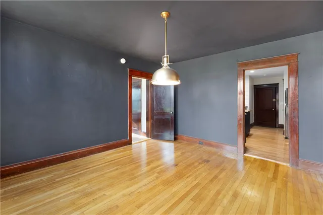 $3,000 | 31 Cranston Avenue, Unit 3, Newport, RI 02840