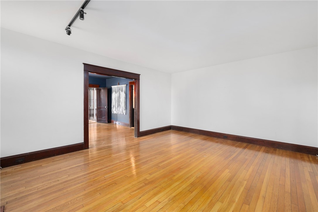 31 Cranston Avenue, Unit 3 Newport, RI 02840 - Photo 31 of 44