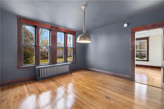 $3,000 | 31 Cranston Avenue, Unit 3, Newport, RI 02840