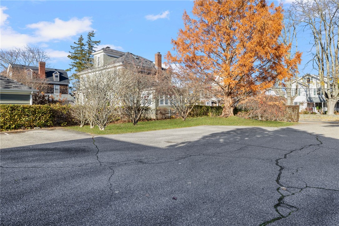 31 Cranston Avenue, Unit 3 Newport, RI 02840 - Photo 43 of 44