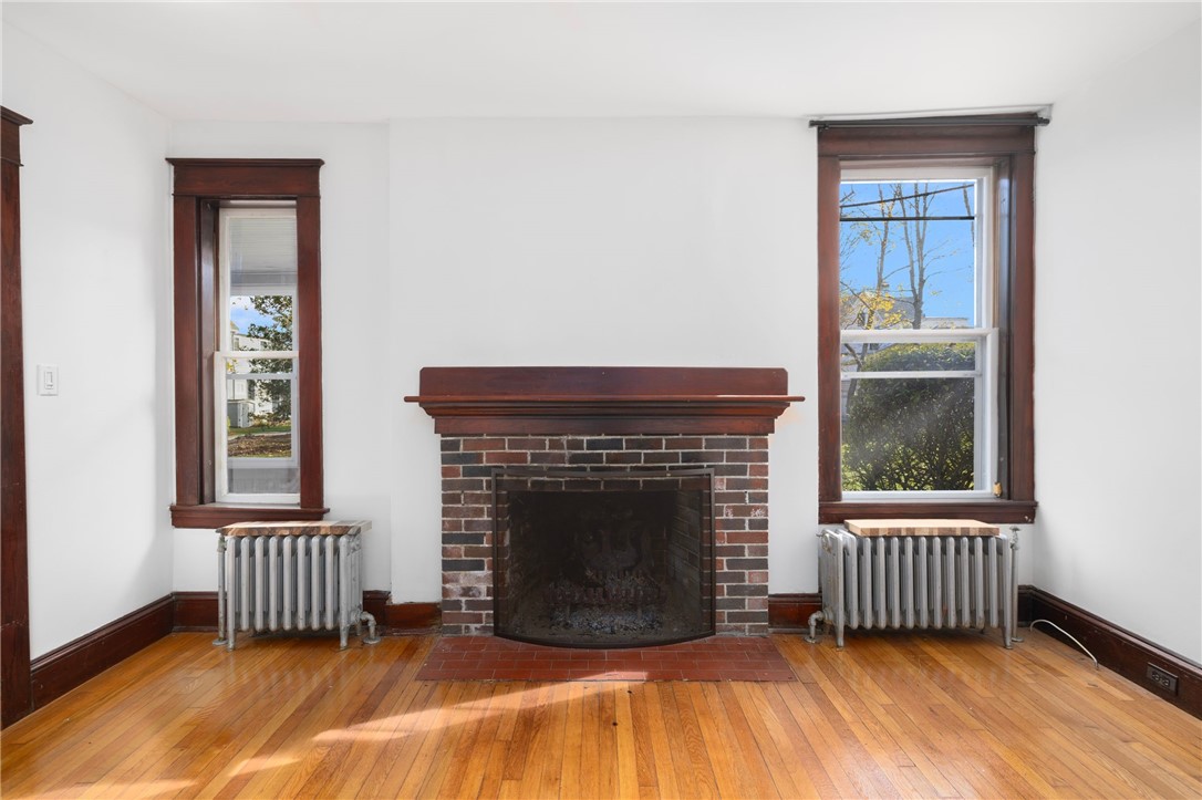 31 Cranston Avenue, Unit 3 Newport, RI 02840 - Photo 6 of 44