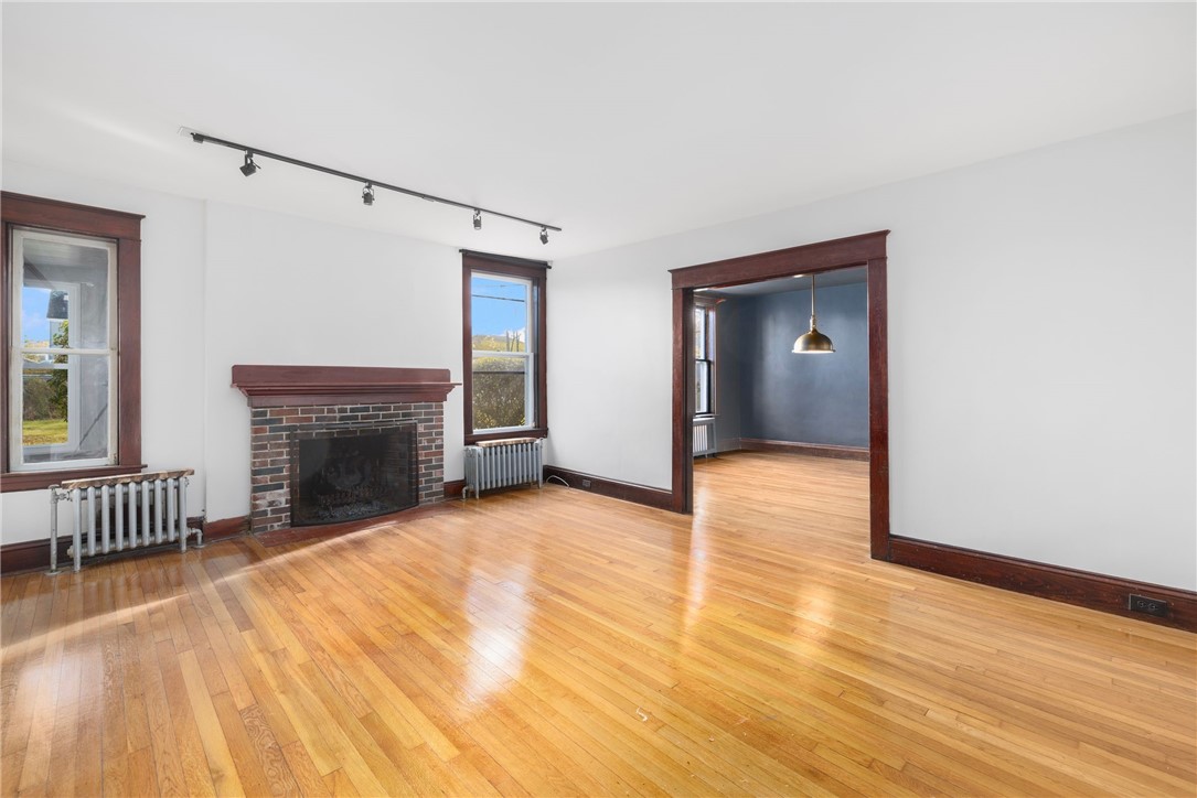 31 Cranston Avenue, Unit 3 Newport, RI 02840 - Photo 9 of 44