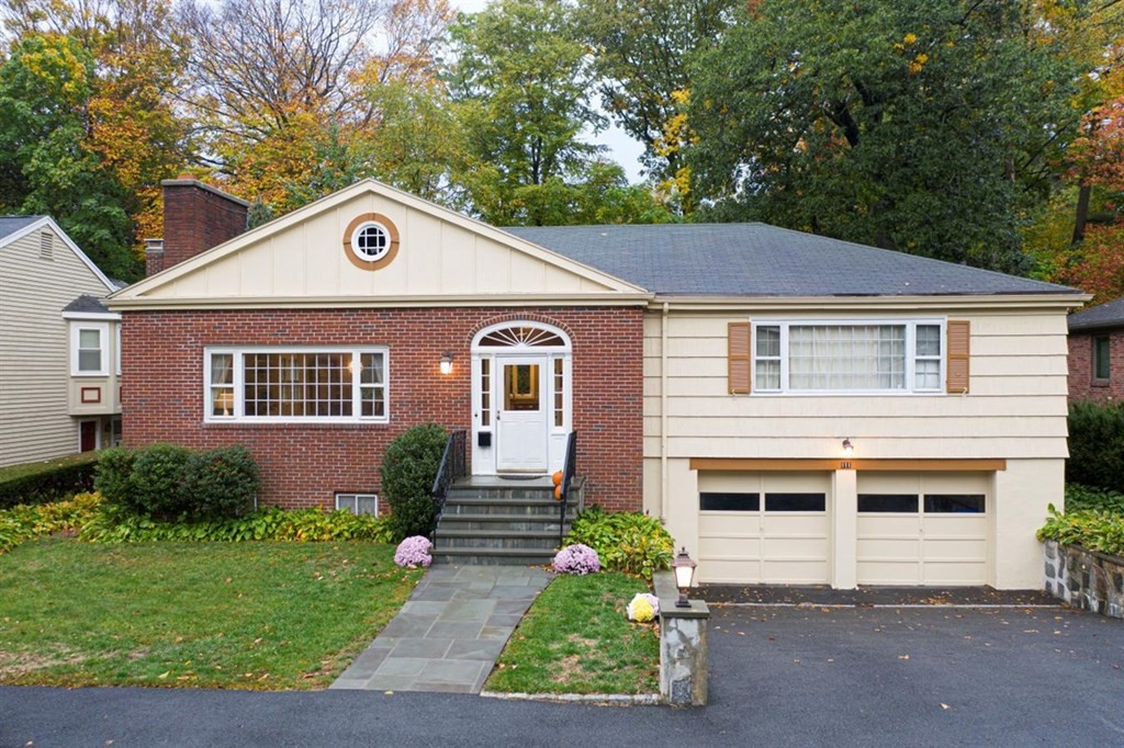 111 Woodcliff Road Brookline, MA 02467 - Photo 1 of 24