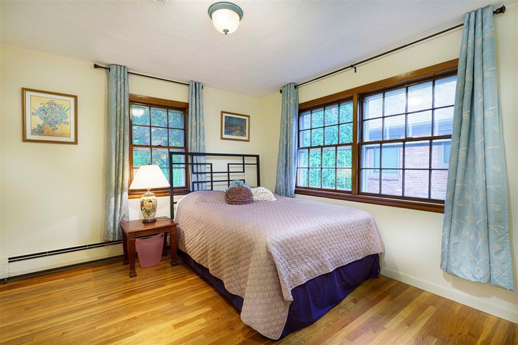 111 Woodcliff Road Brookline, MA 02467 - Photo 14 of 24