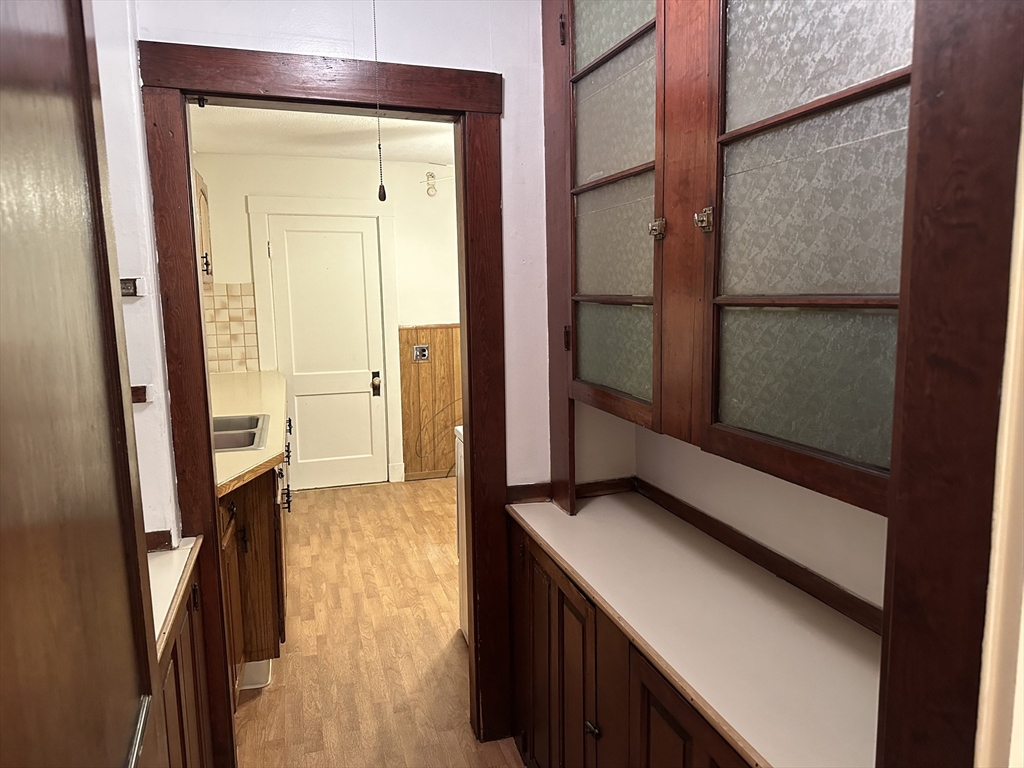 158 Hillside Road, Unit 1 Watertown, MA 02472 - Photo 5 of 10