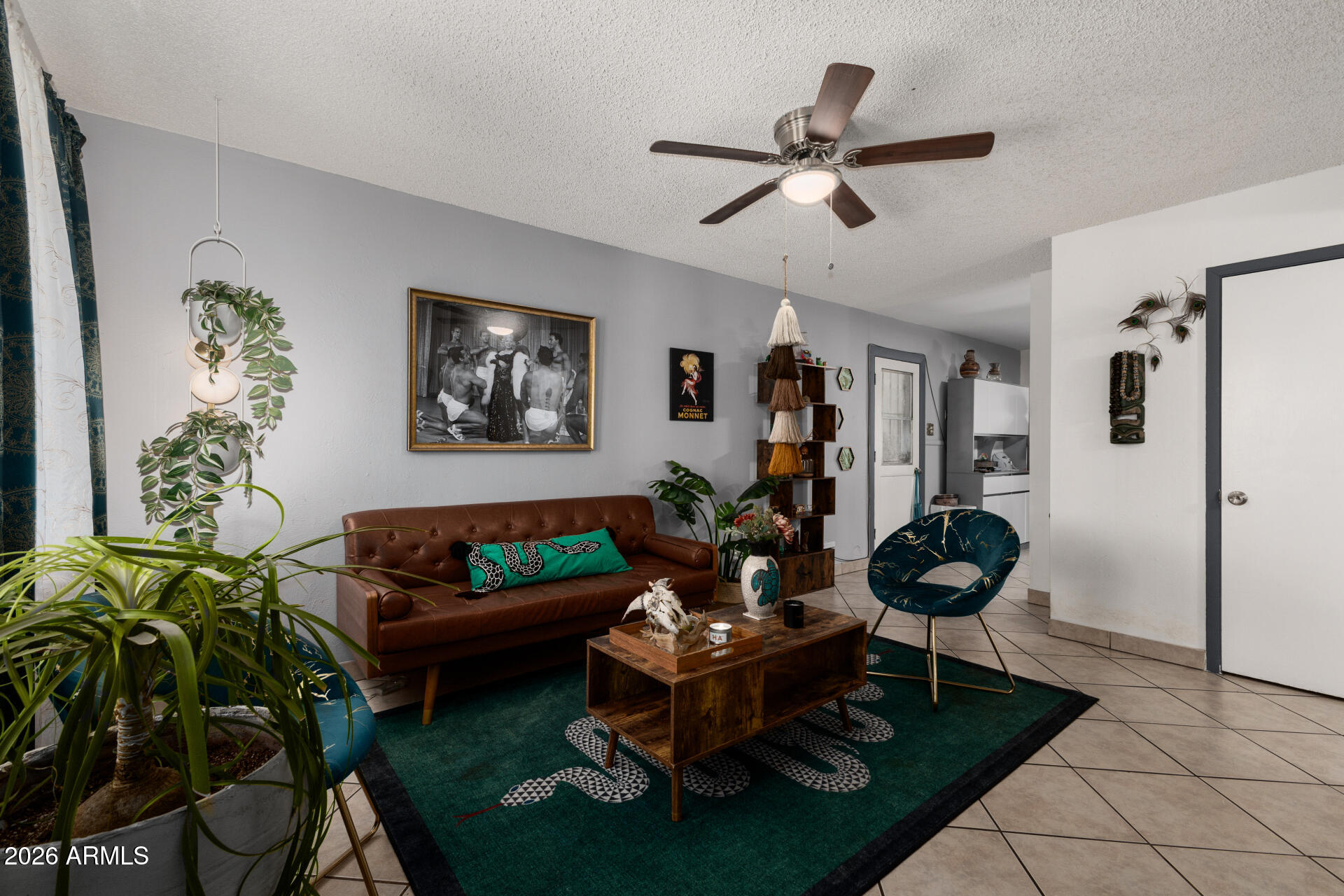 6952 West Wolf Street Phoenix, AZ 85033 - Photo 5 of 25 04 Wolf