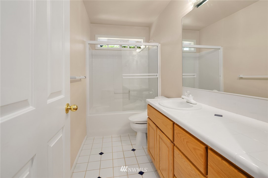 1985 Lyons Avenue Northeast Renton, WA 98059 - Photo 20 of 34 Gallery Image 20