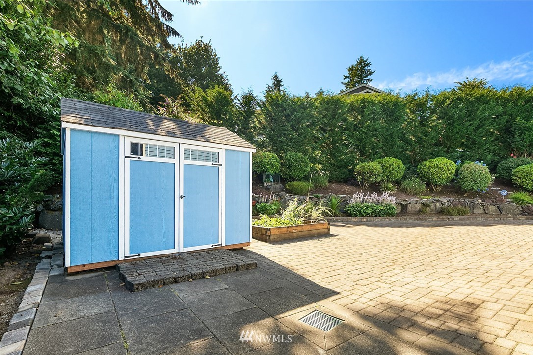 1985 Lyons Avenue Northeast Renton, WA 98059 - Photo 30 of 34 Gallery Image 30