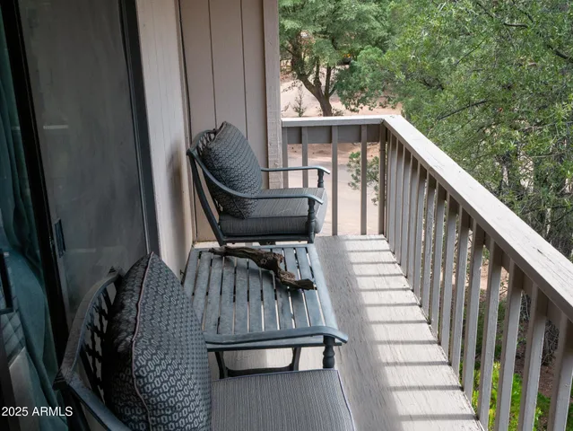 a view of a house with entryway