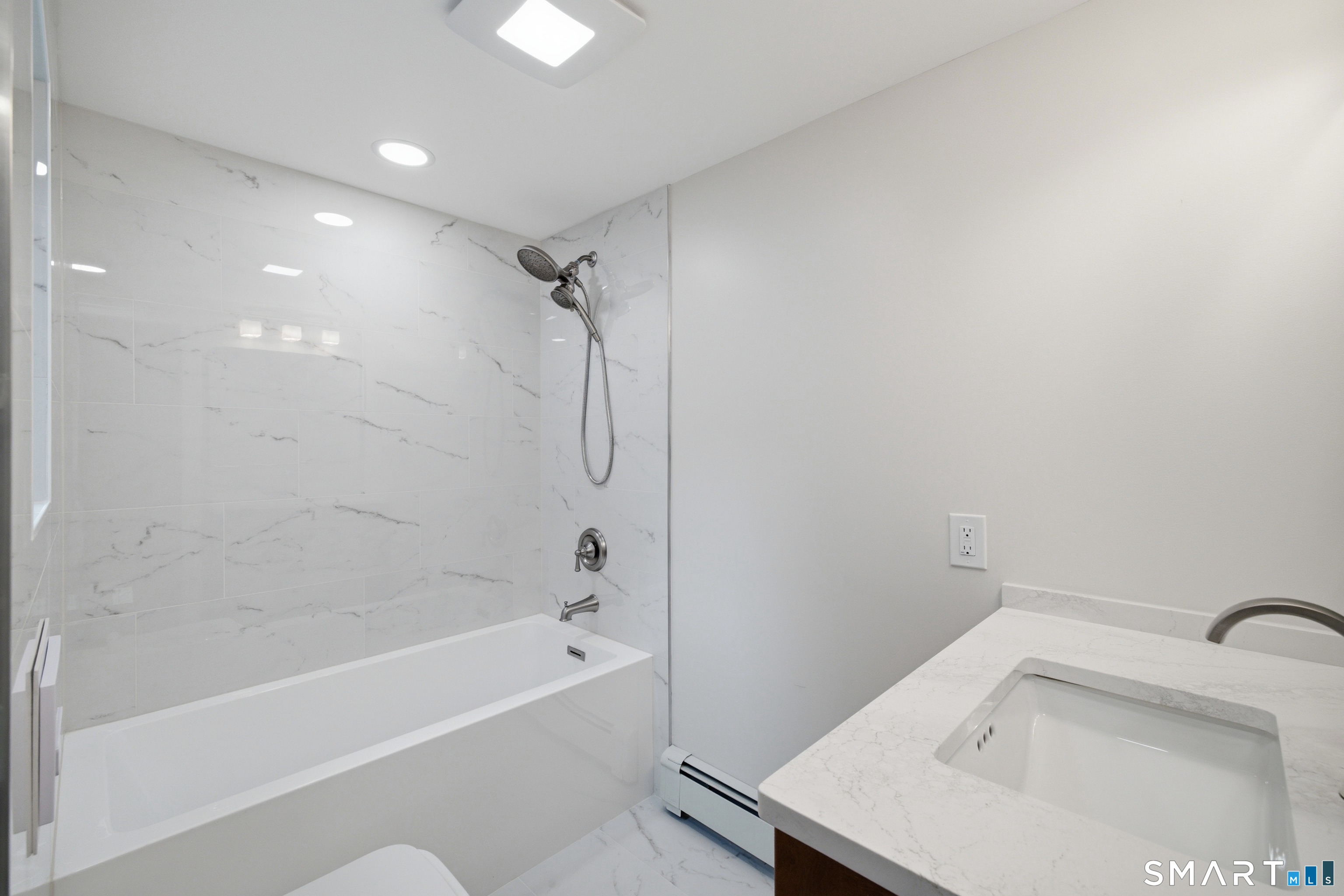 920 Mountain Road Bloomfield, CT 06002 - Photo 26 of 32