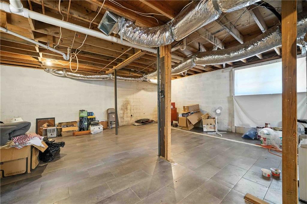 550 Donahoo Road Southeast Silver Creek, GA 30173 - Photo 26 of 29 a view of a room with gym equipment