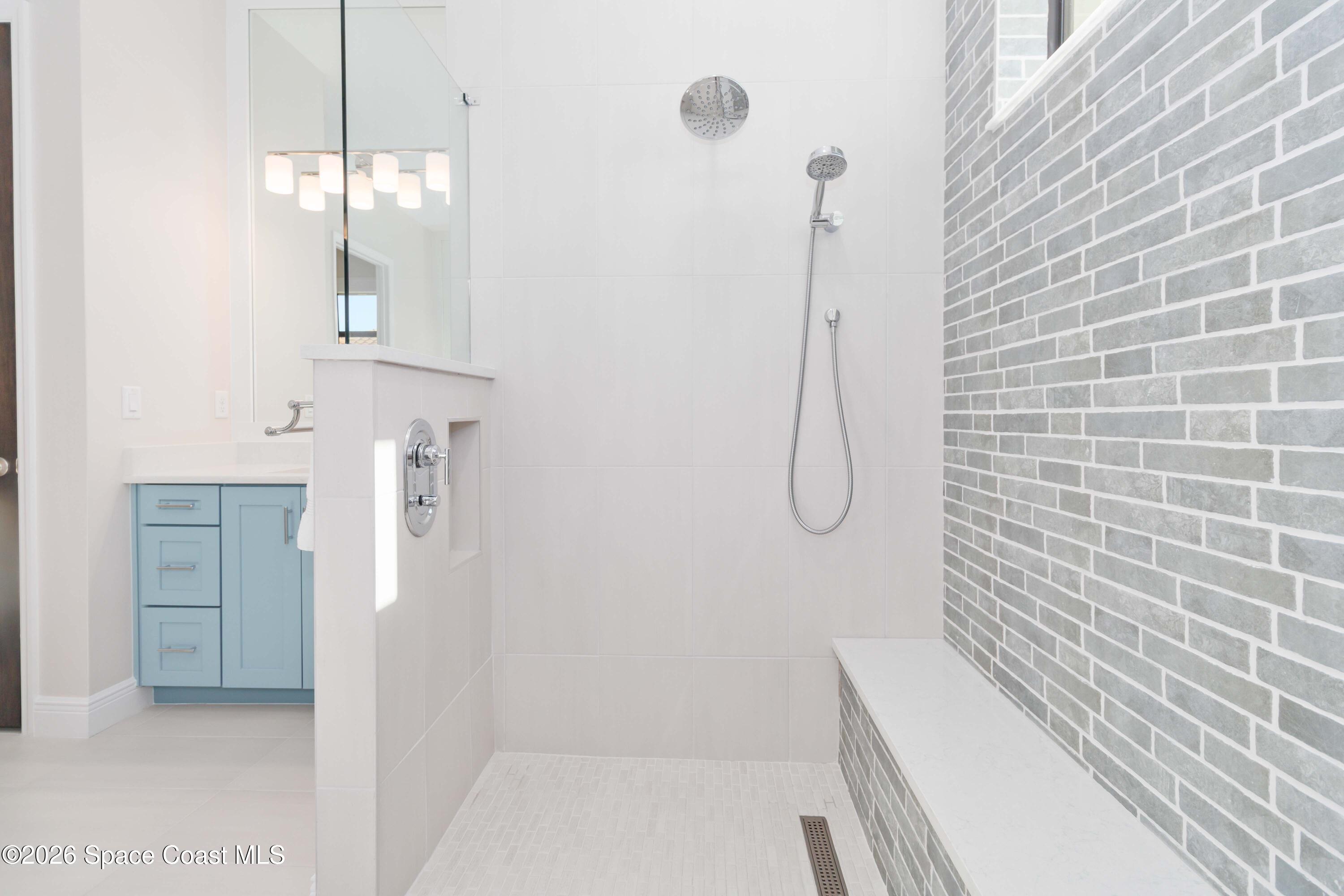 4100 Domain Court Melbourne, FL 32934 - Photo 39 of 52 a bathroom with a shower