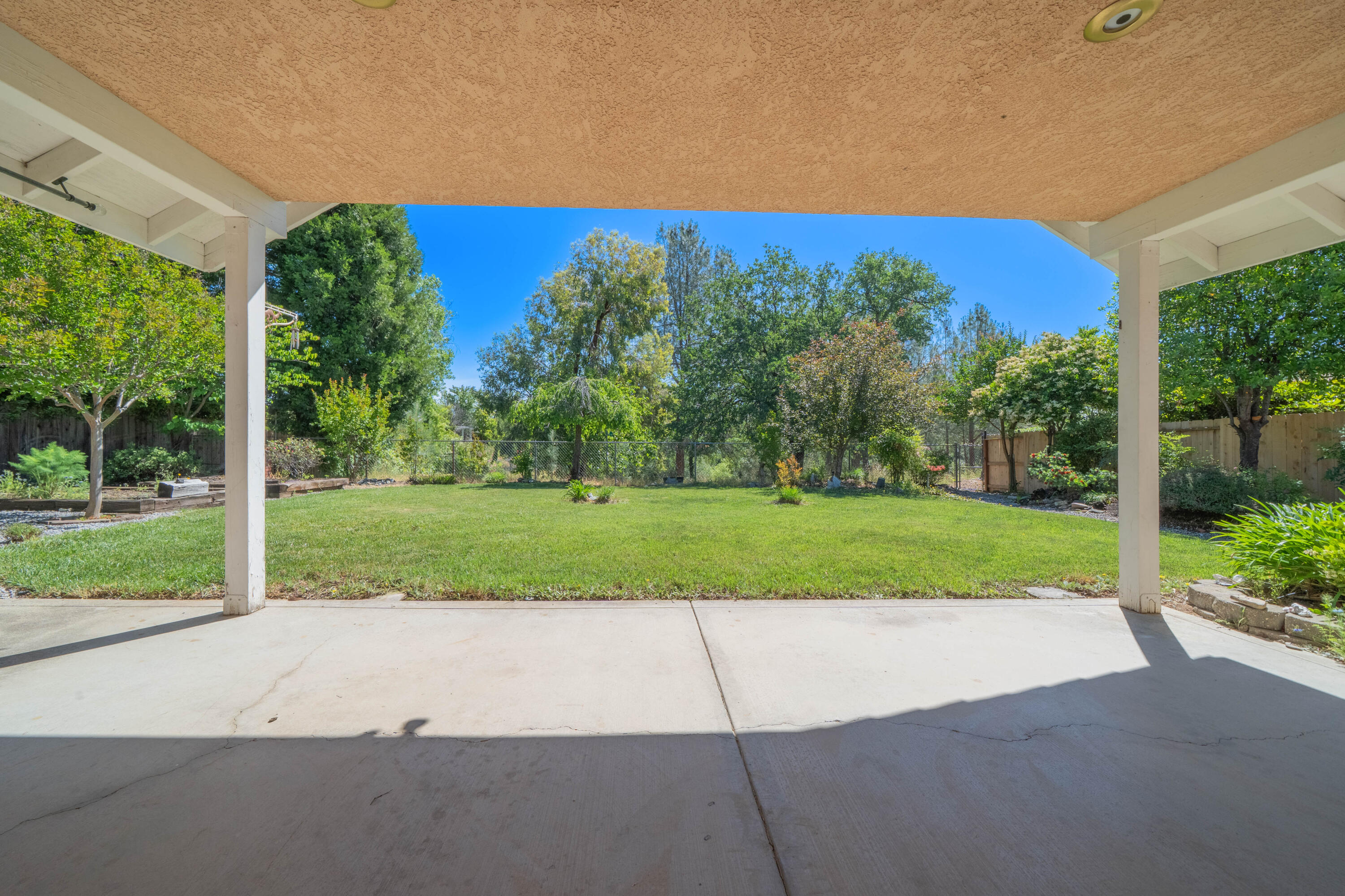 265 River Park Drive Redding, CA 96003 - Photo 11 of 15 IMG-22