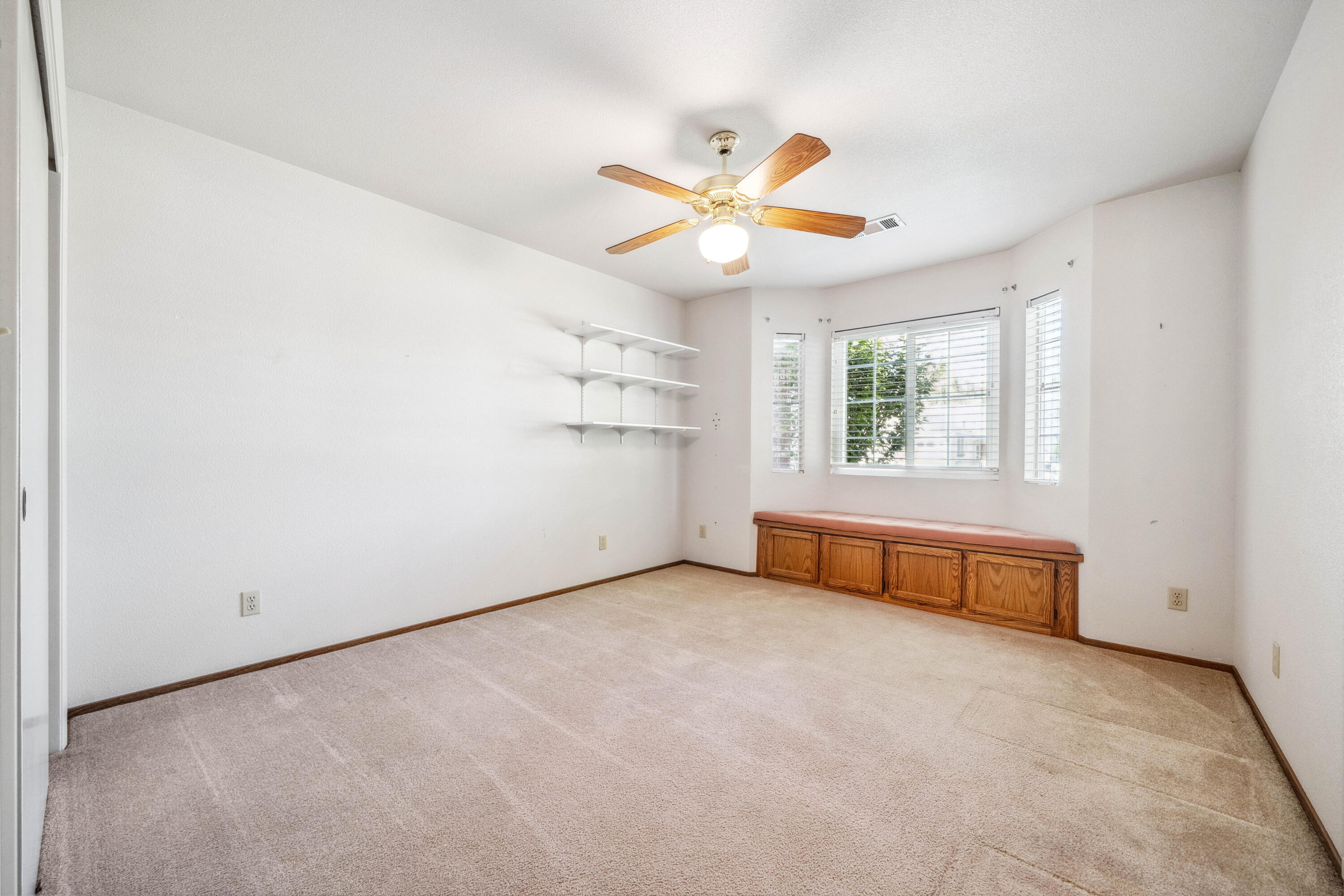 265 River Park Drive Redding, CA 96003 - Photo 8 of 15 IMG-19